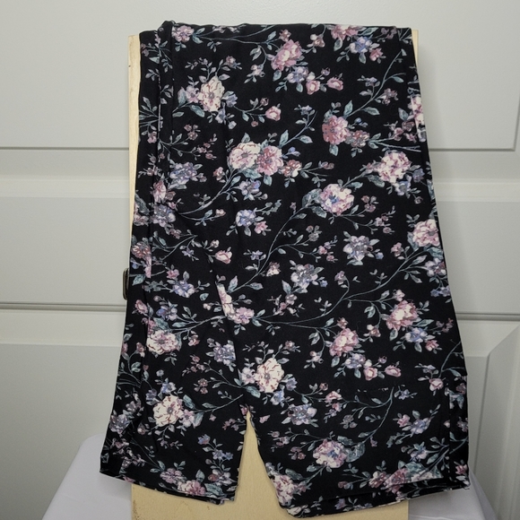 Lularoe OS Leggings - Picture 1 of 2